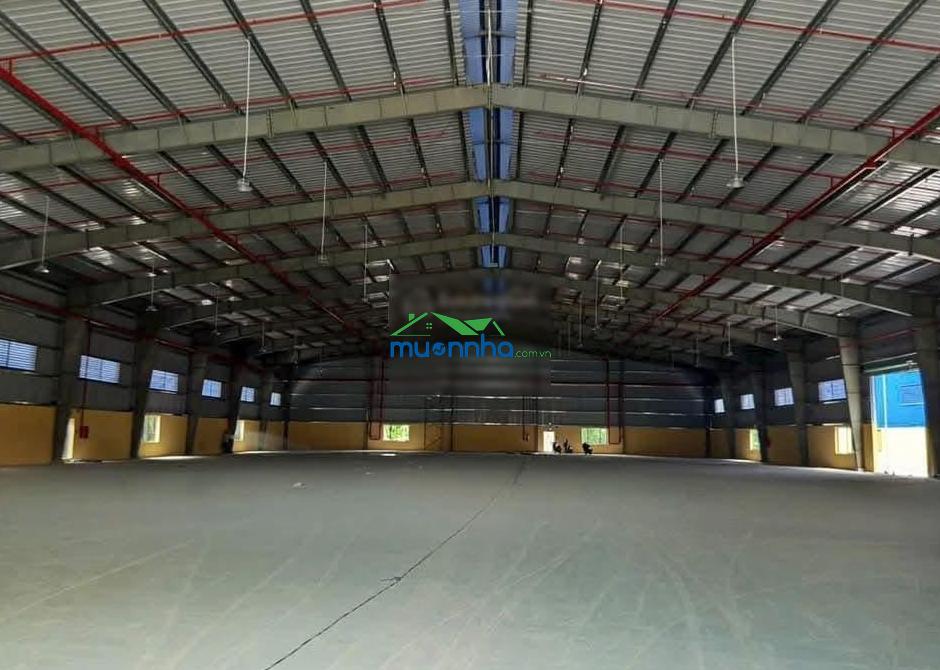 Cho thuê xưởng 6300m2, 400 triệu/tháng, tân uyên, 0907 838 ***