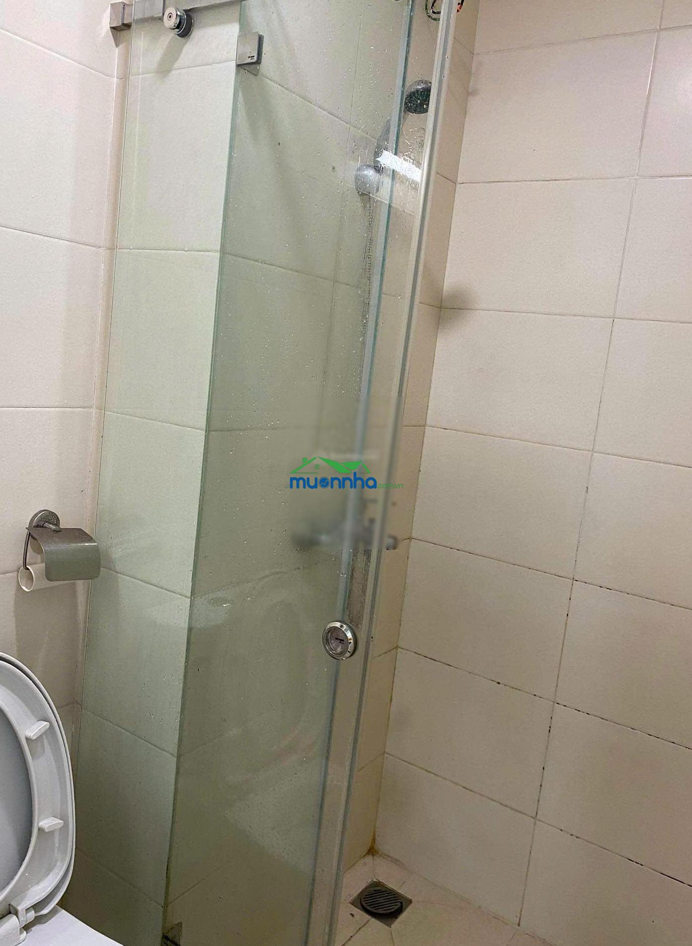 Gấp cho thuê giá tốt chỉ 9tr moonlight boulevard 68m2, 2pn, 2wc, 2 ban công, sạch sẽ, lh 0909 393 ***
