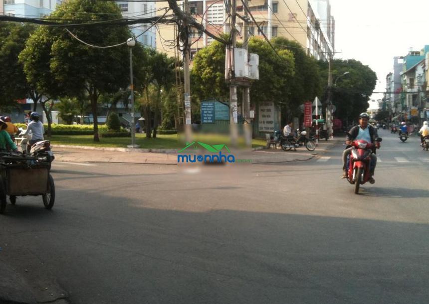 Sát đầm sen! nhà nát hẻm 7m bình thới nối dài. dt: (4x11,5)m giá: 7,5 tỷ