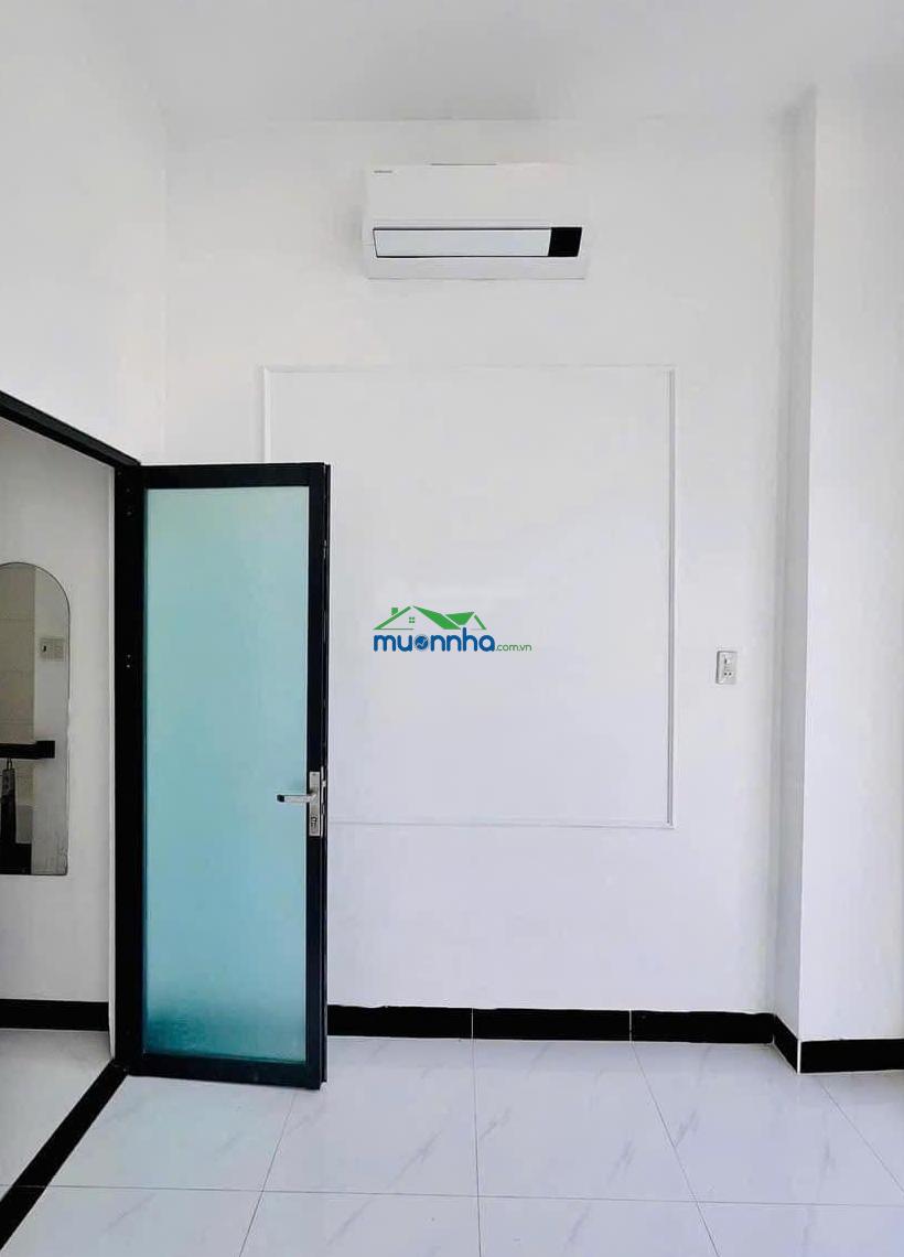Bán nhà hẻm xe hơi, ngay ngã ba đông quang, nguyễn ảnh thủ vào 100m, 945 triệu - 2