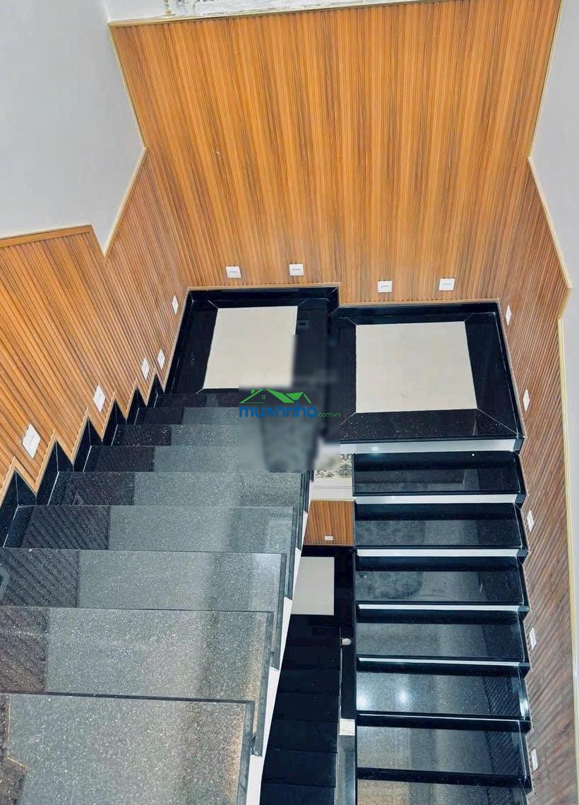 Bán biệt thự cổ điển vàng hẻm xe hơi đào tông nguyên nhà bè - gara xe hơi - dt 95m2. lh 0909 519 *** - 2