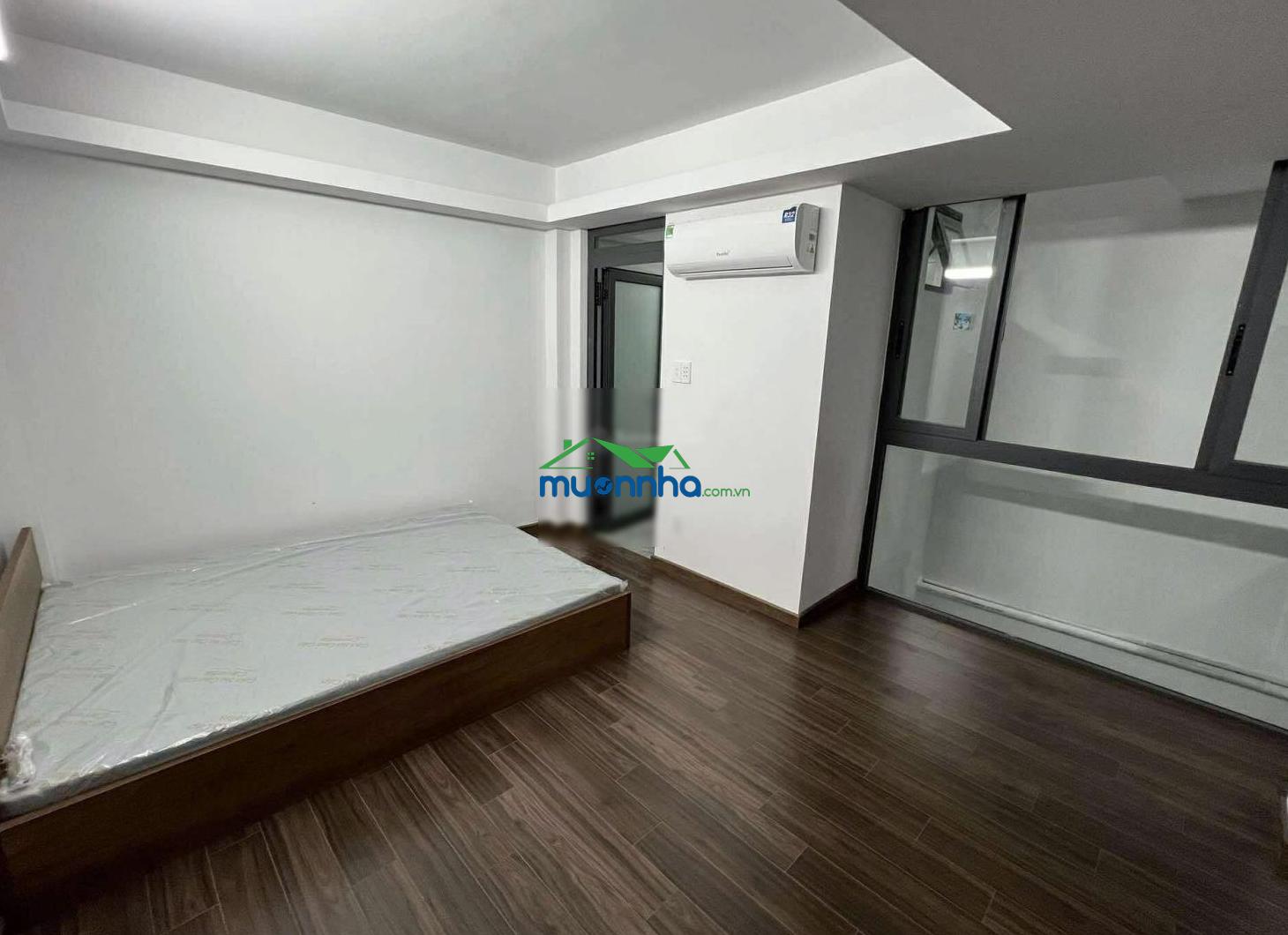 Bán nhanh chdv 5 tầng đối diện đại học công thương
