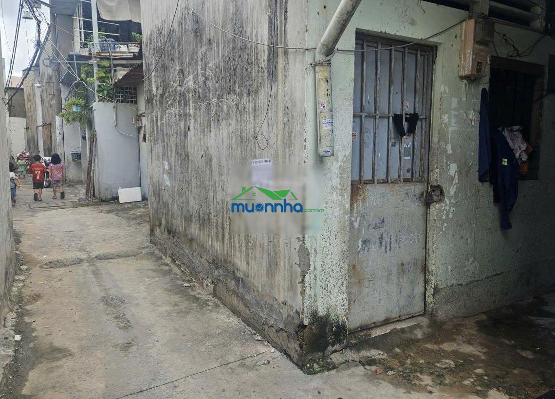 Quá thơm quá rẻ dt: 5,2 x 15m nhà nát nguyễn văn quá q12 giá 3tỷ550 lh: 0909 677 *** thanh hiền