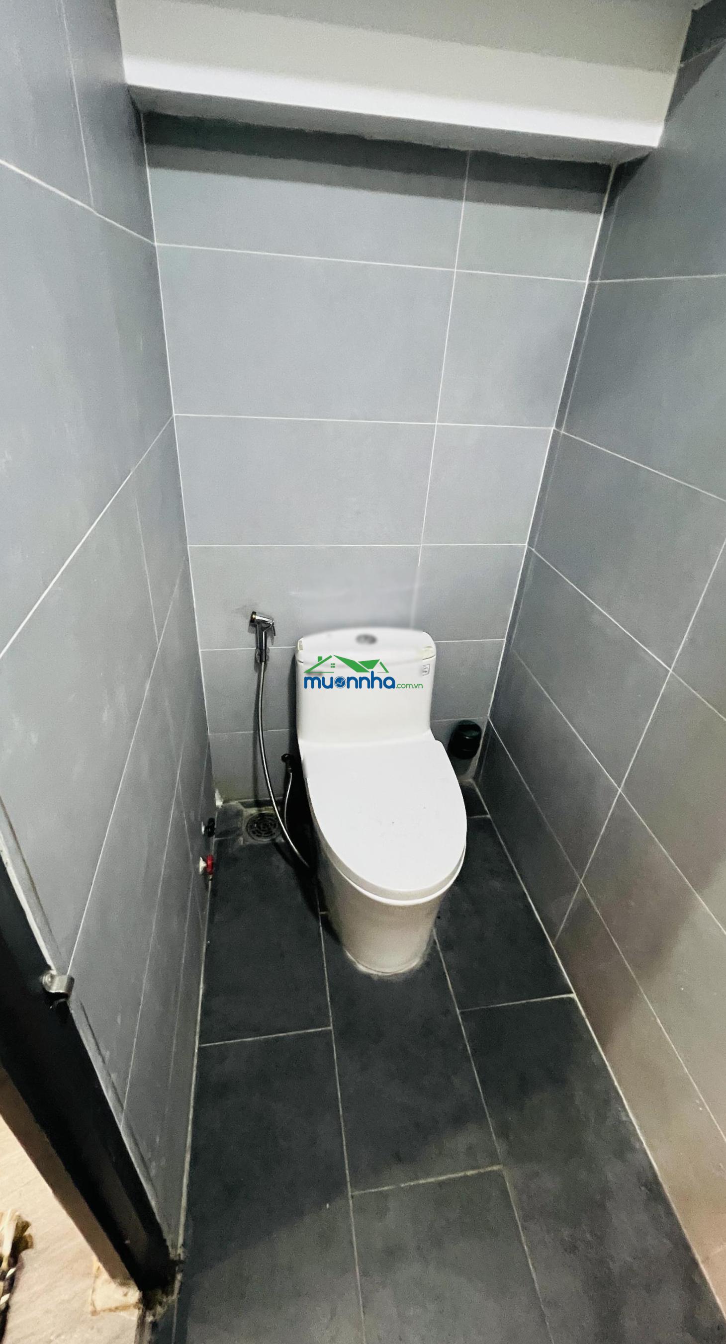 Bán nhà 5 tầng ngang 5m hẻm xe tải hậu giang, bình phú, quận 6 - dt: 5x10m - giá 8.8 tỷ