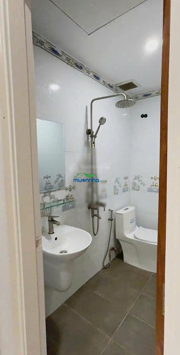 Bán căn nhà mới full nội thất, 4x8m ngay chợ, video thực tế, 1 trệt 1 lầu 2pn 2wc 755tr full giá - 2