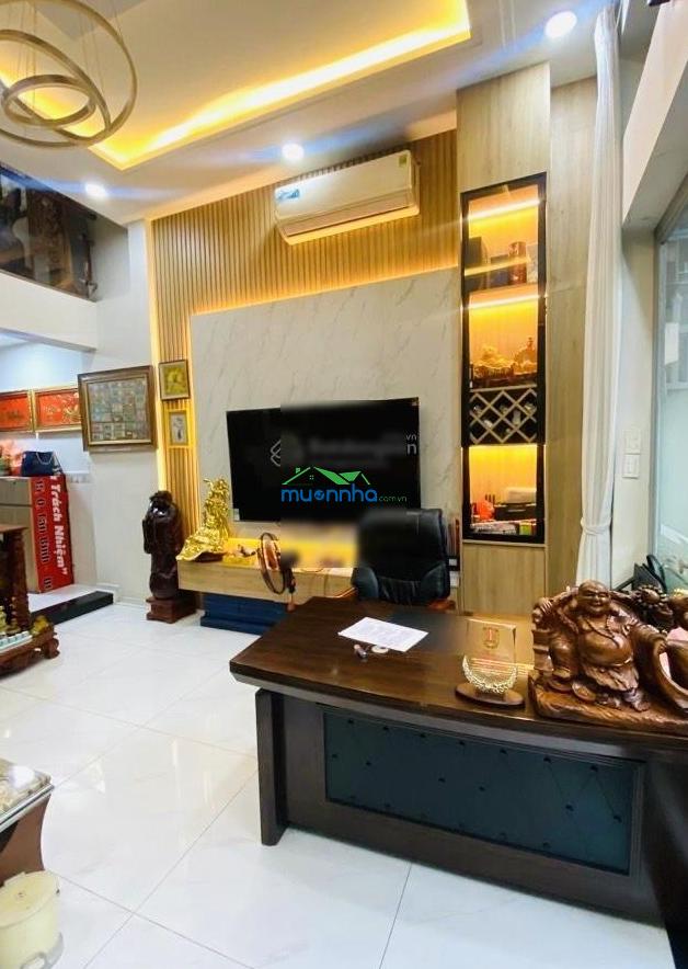 Phạm văn bạch tân bình - ô tô đỗ cửa - nhà 2 tầng cực đẹp - dt 5m x 21m - hẻm thông nhiều hướng - 3