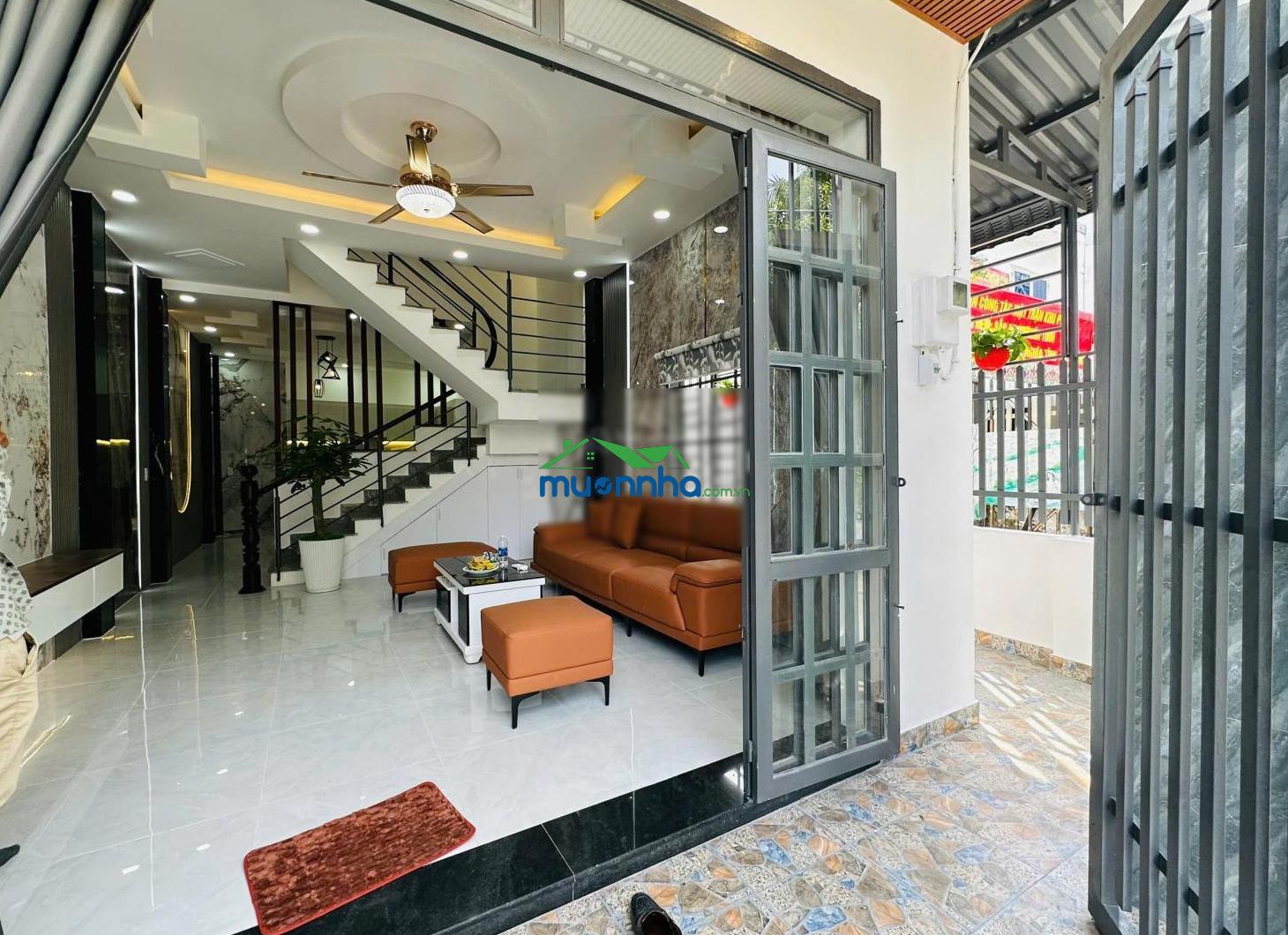 Giảm tới 250tr! nhà shr 2 mặt đường oto 2 tầng sáng thoáng cách mặt tiền hà huy giáp 300m, ở & kd - 3