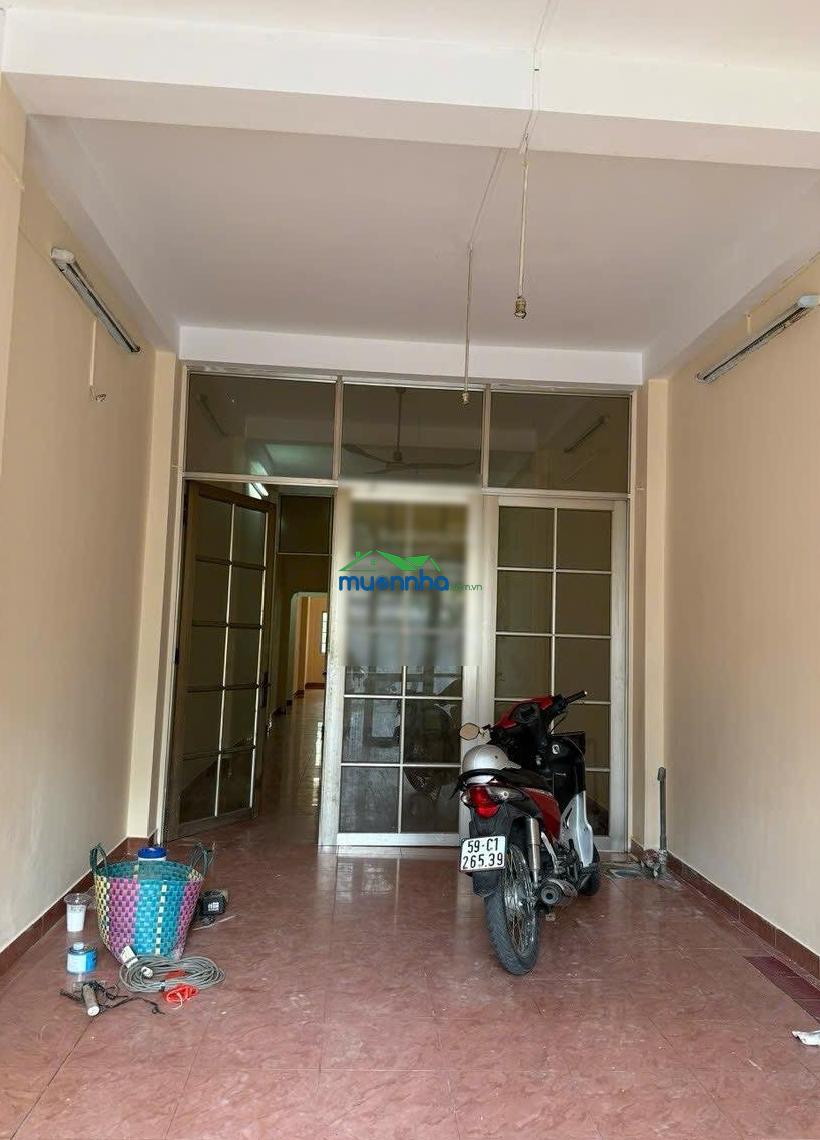 Bán nhà mặt phố 173 lê văn lương, 20 tỷ, 95.8m2, view đẹp bao đẹp
