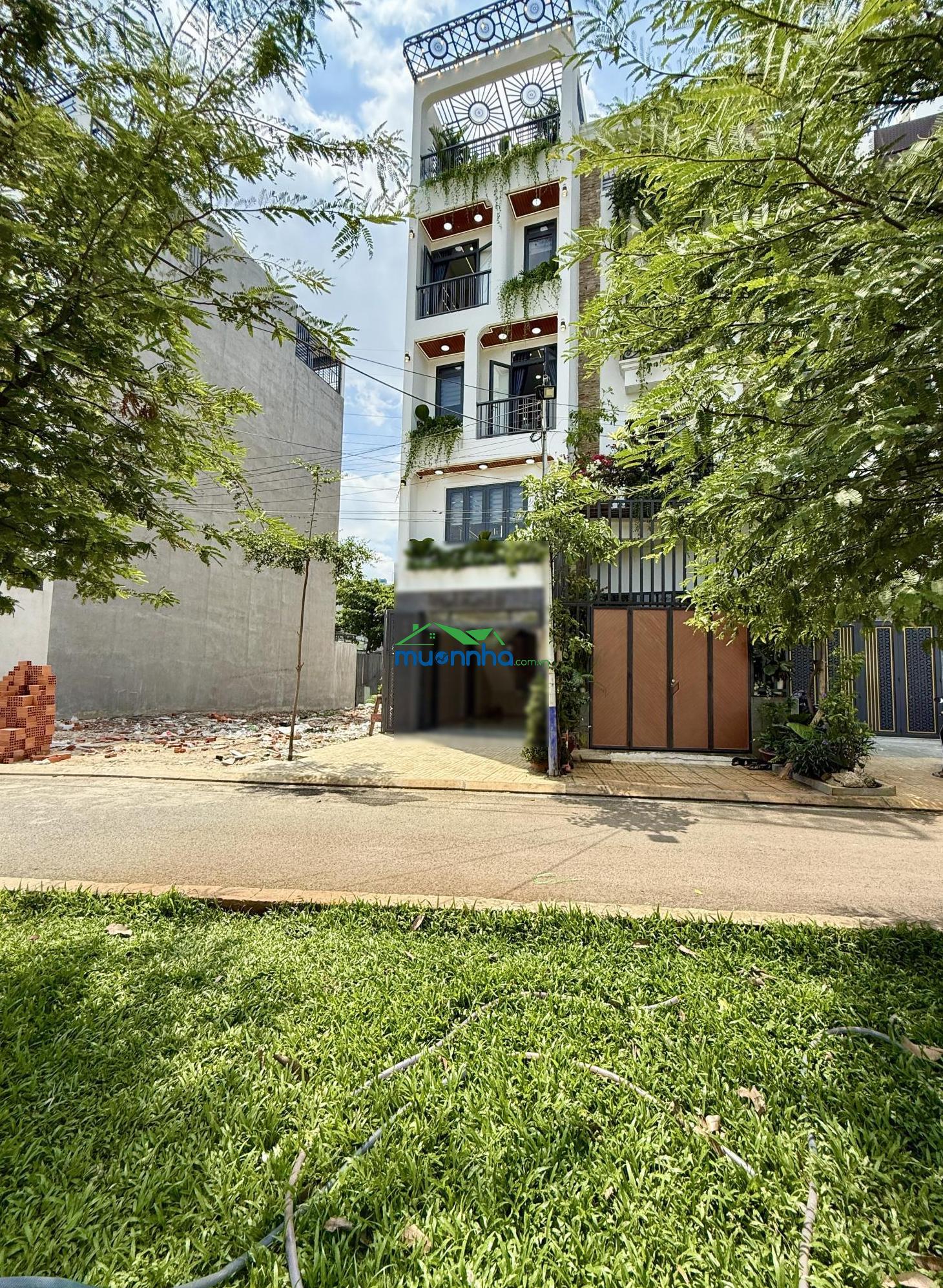 Nhà đối diện công viên, sát bên gò vấp, dt: 4x17m, lửng, 3 lầu, 4pn, p.thờ, gara ô tô, 7,25 tỷ, - 2