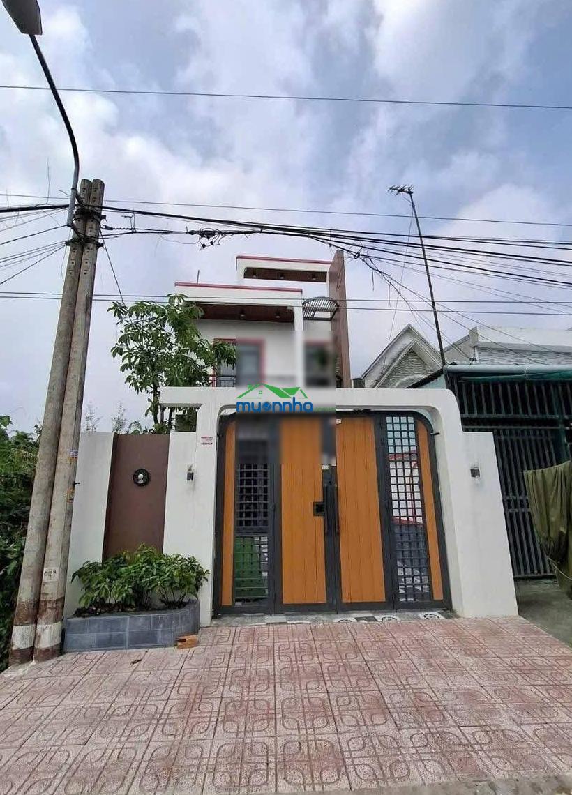 Ngộp ngân hàng bán gấp nhà phố sân vườn sổ hồng riêng gần chợ bình chánh, đang cho thuê 11tr/tháng