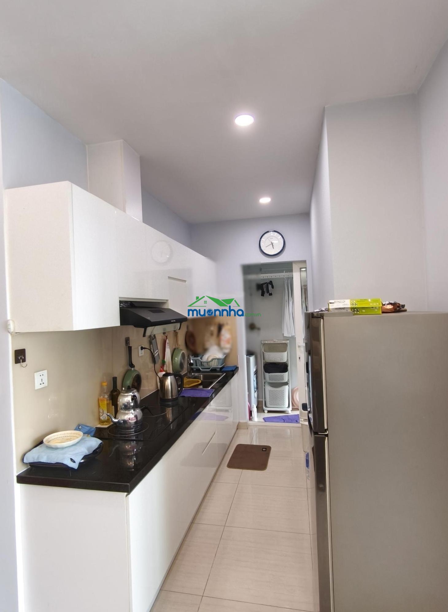 Em cần cho thuê lại căn hộ 2pn full nt đẹp giá 12tr
