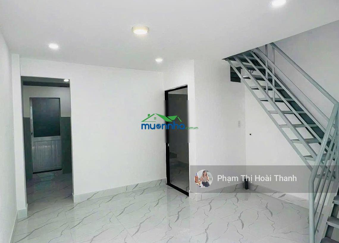(2.99 tỷ) nhà 2 tầng - 26m2 - ngang 3.9m nở hậu tài lộc - ngay sau uỷ ban quận 9- gần khu biệt thự