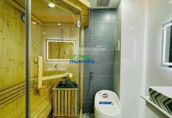 Chính chủ bán nhà lý chính thắng-quận 3 giá 5tỷ350/70m2. gần cgv lý chính thắng. cho thuê 36 triệu - 2