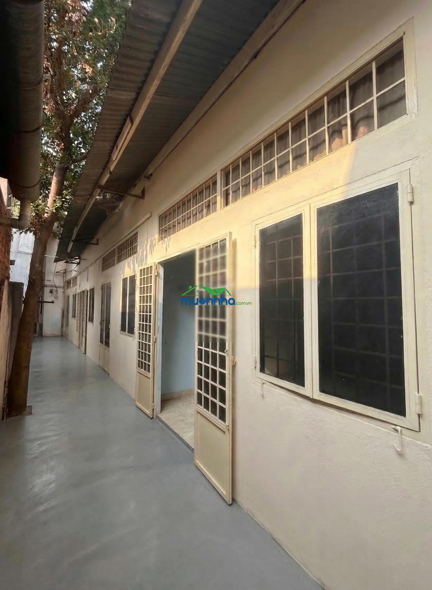 Hàng hiếm gần phan xích long, đất 12.5x22m, lý tưởng làm chdv hoặc tòa nhà văn phòng