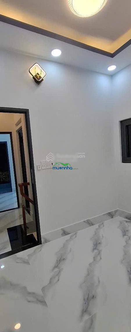 Bán nhà mặt tiền đường số - hẻm thông xe hơi chạy ngang nhà - quận 7