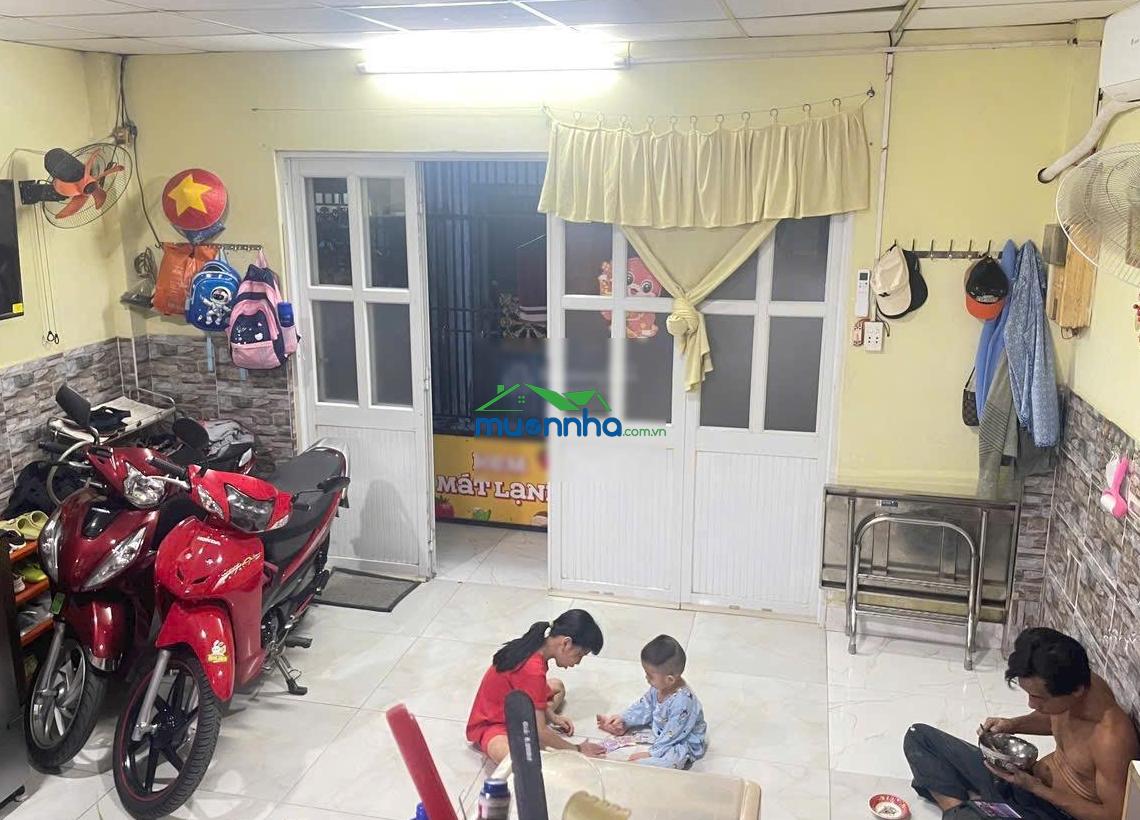 Nhà lầu đường tô ngọc vân sát phạm văn đồng hẻm thông khu dân cư