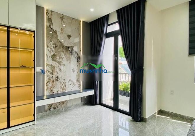 Nhà phố gò vấp ngay emart phan huy ích. dt: 61m2 (5,5 x 11) - 3 tầng - 4 pn - 4 wc. giá 6,5 tỷ