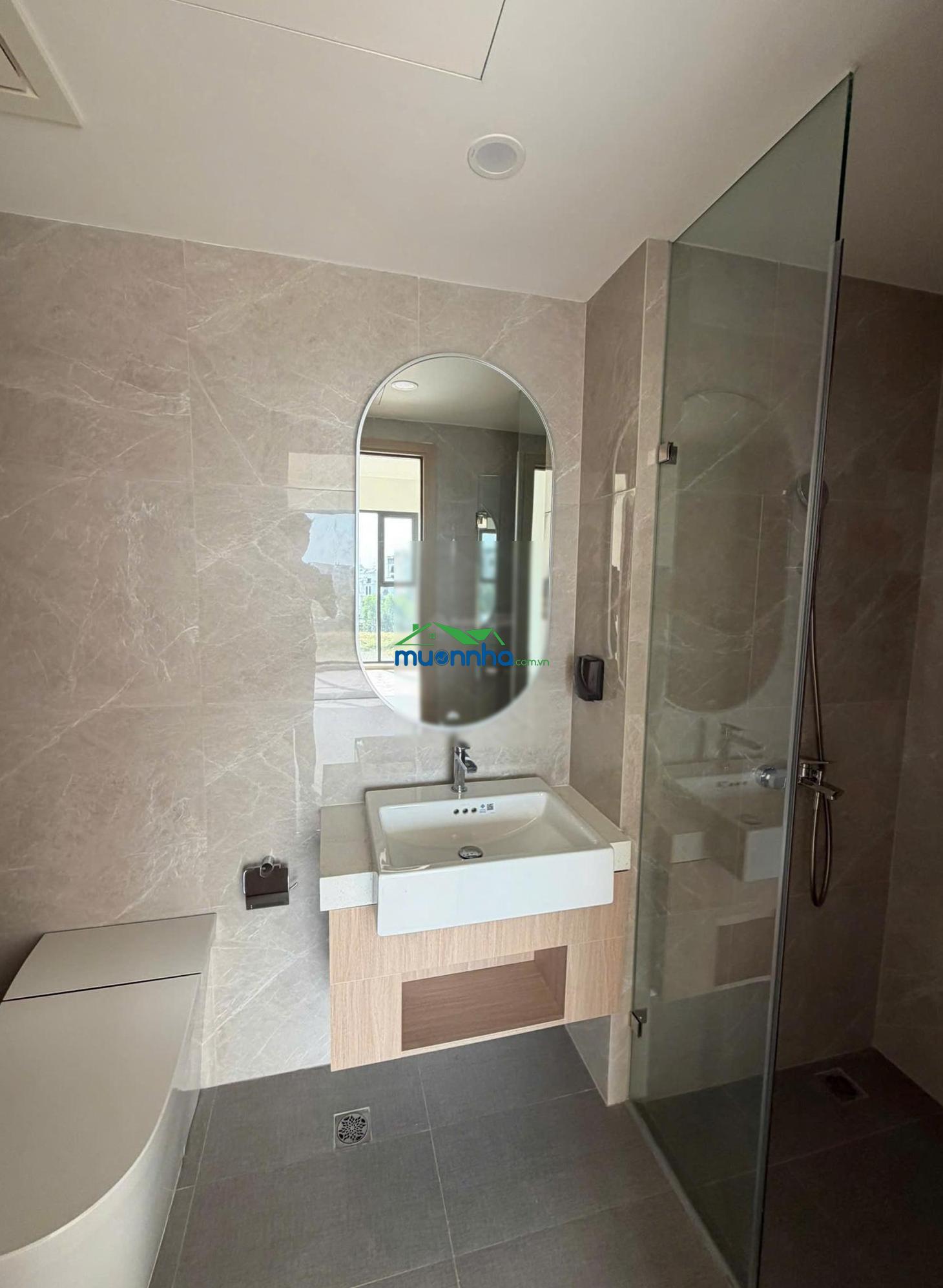 Một căn hiếm có - 3pn, 97m² - bán 6tỷ250 bao hết. view xem pháo hoa, sân thể thao. nhà mới 100% - 2