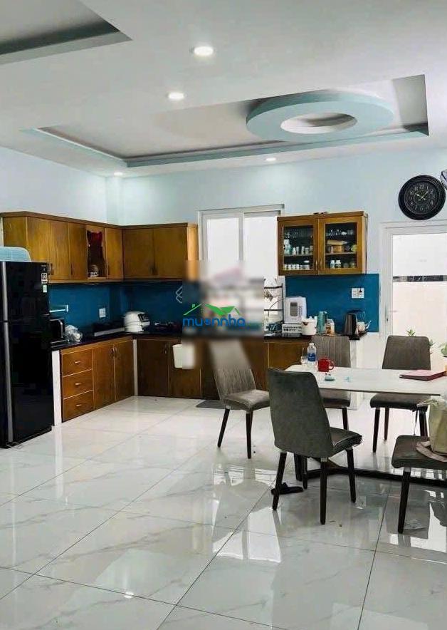 Nhà mt đường số 12m, đang cho thuê 20tr, dt 68m2, sát nguyễn thị thập q7