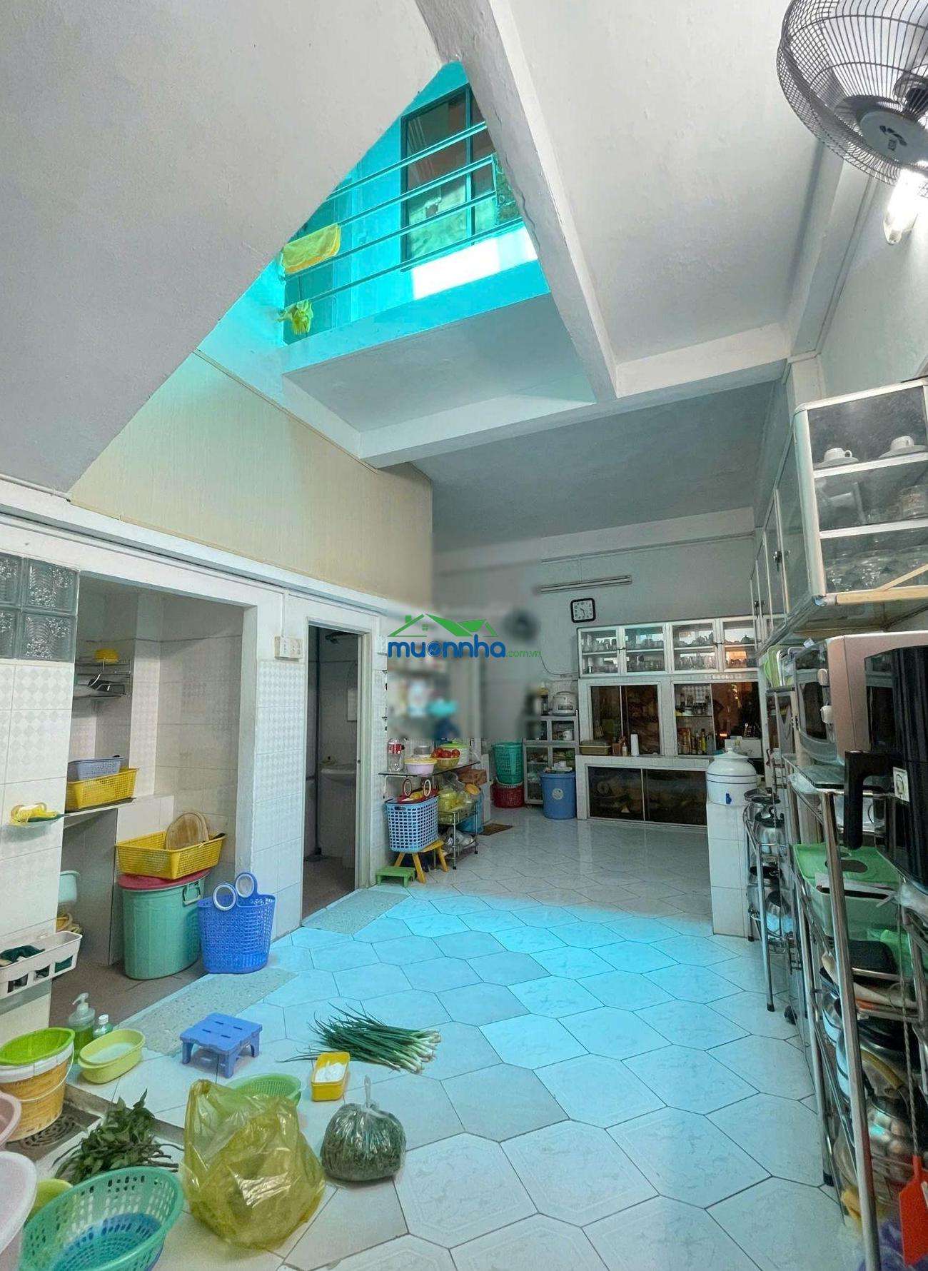 Gấp bán giảm 600tr còn 10,8 tỷ - lê đại hành q11 - đường 8m - 87m²(4x21.6) - 3 tầng btct - ô tô ngủ - 4