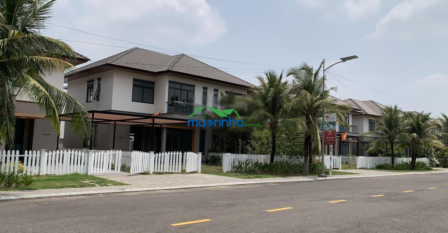 Ngộp bán bt 200m2 3 tỷ 300 triệu căn 1 trệt 1 lầu, đã có sổ - chính chủ 0906 443 ***