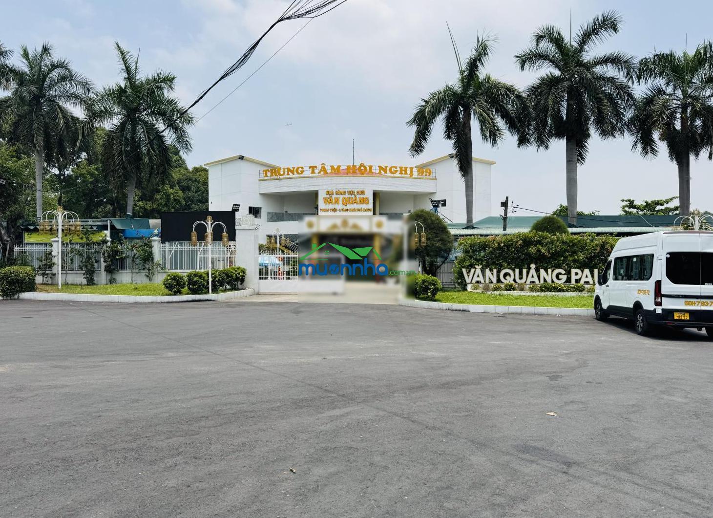 Nhà 4 tầng 2 mặt tiền - thiết kế hiện đại - man thiện - giá 9,75tỷ