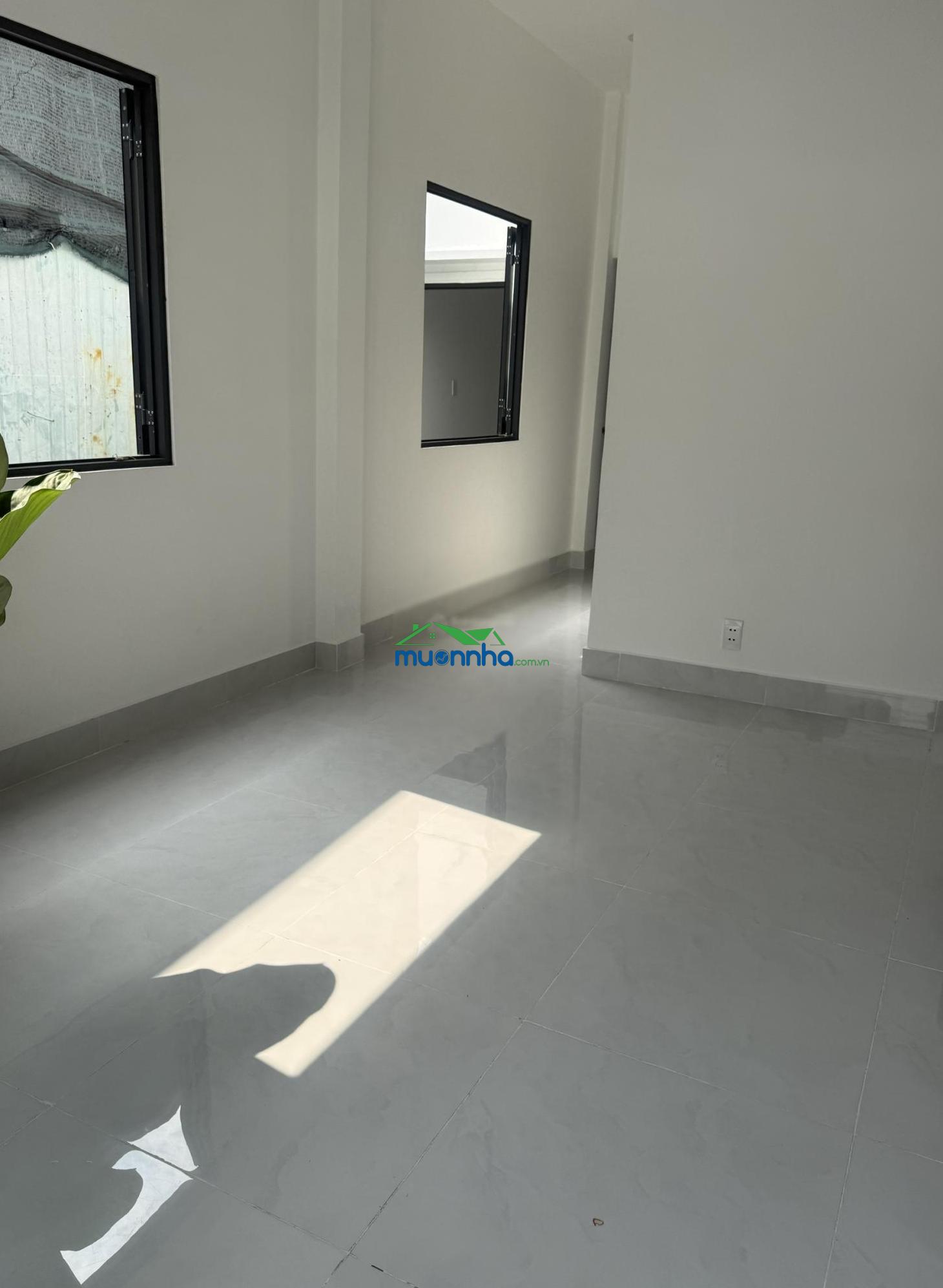 Nhà sát quốc lộ 13 cần ra để giải quyết việc gia đình - 2