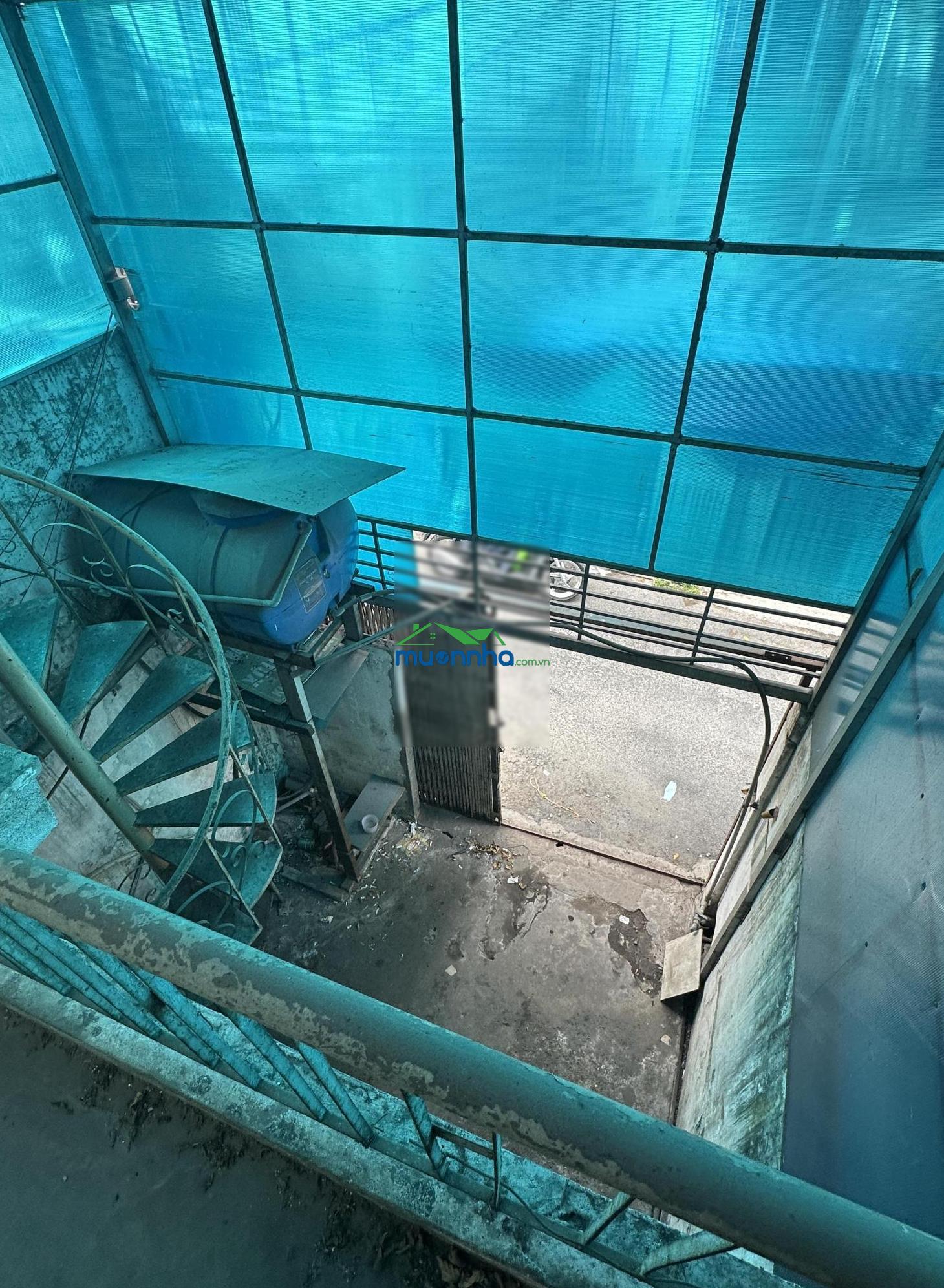 Nhà phổ quang ngay ngã tư cây xăng hxh bán gấp gấp chính chủ