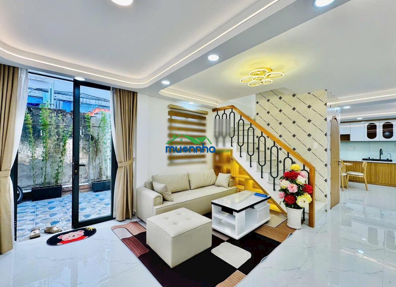 -Vị trí nhà sau lưng mt vũ tùng, hẻm ba gác, giảm còn 6ti7 ngay chợ bà chiểu đi bộ 5p qua q1 - 3