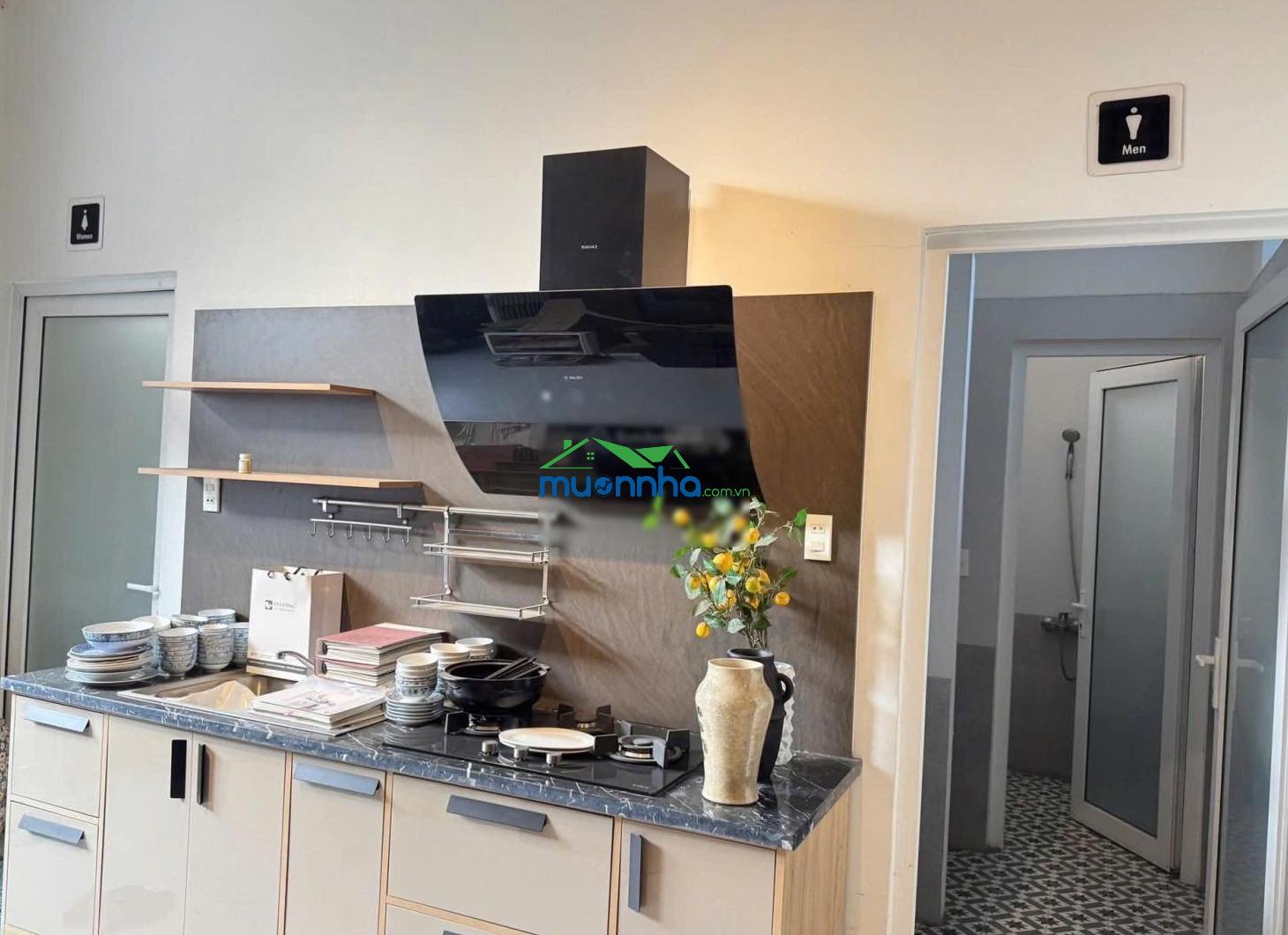 Cho thuê toà nhà mặt tiền phạm ngọc thạch, thủ dầu một, bình dương - diện tích: 11 x 30m2 - dt x