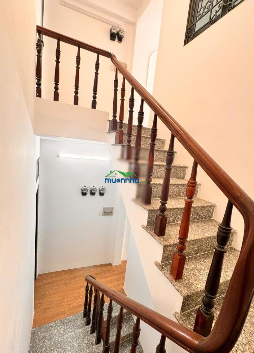 Bán nhà nguyễn cửu vân. có dòng tiền 45 triệu/tháng. chdv trệt 3 tầng lầu. có 9n 9vs, sổ 42m - 3