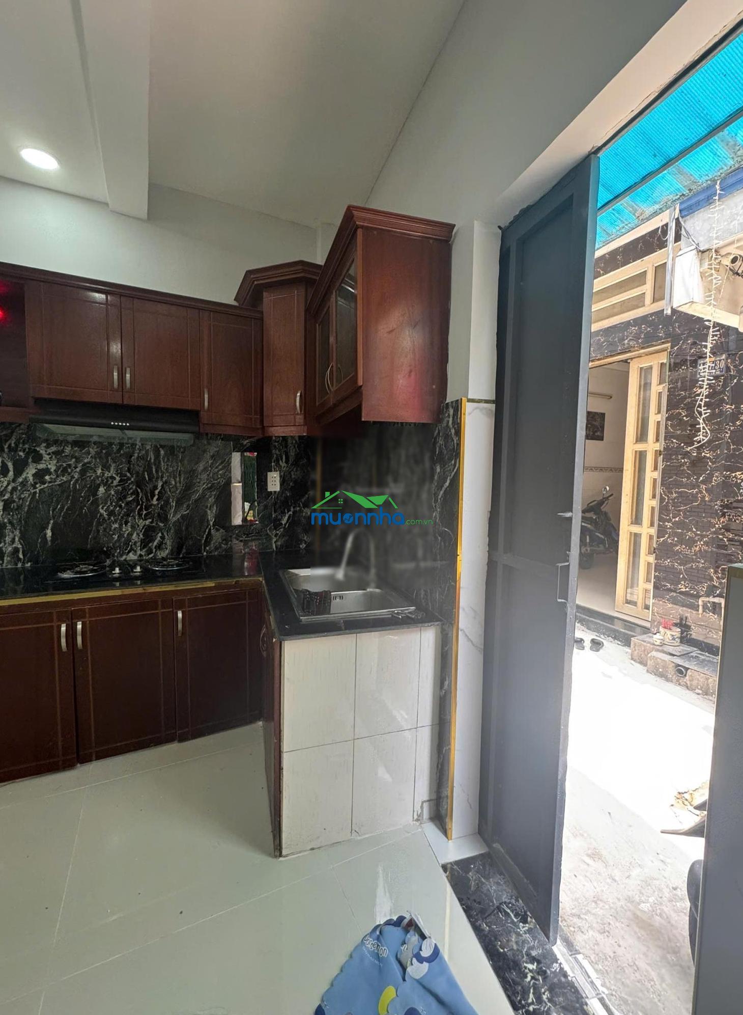 Nhà bán 2 mặt hẻm tại hẻm hương quê vào 50m đường xe ba gác