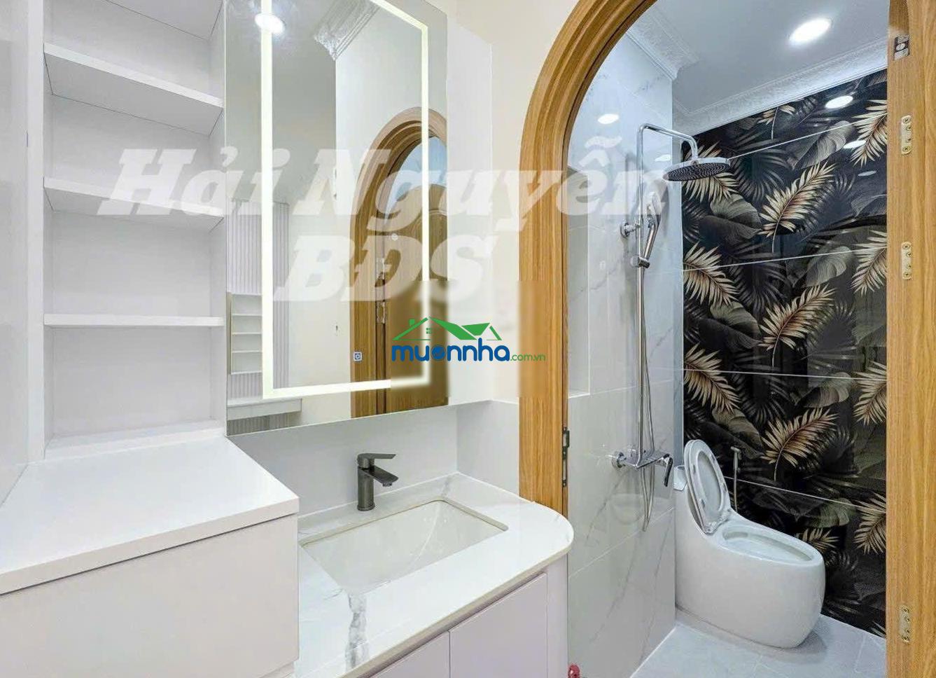 Siêu phẩm 4 tầng mặt tiền đường 8m khu dân cư cao cấp - gần q7