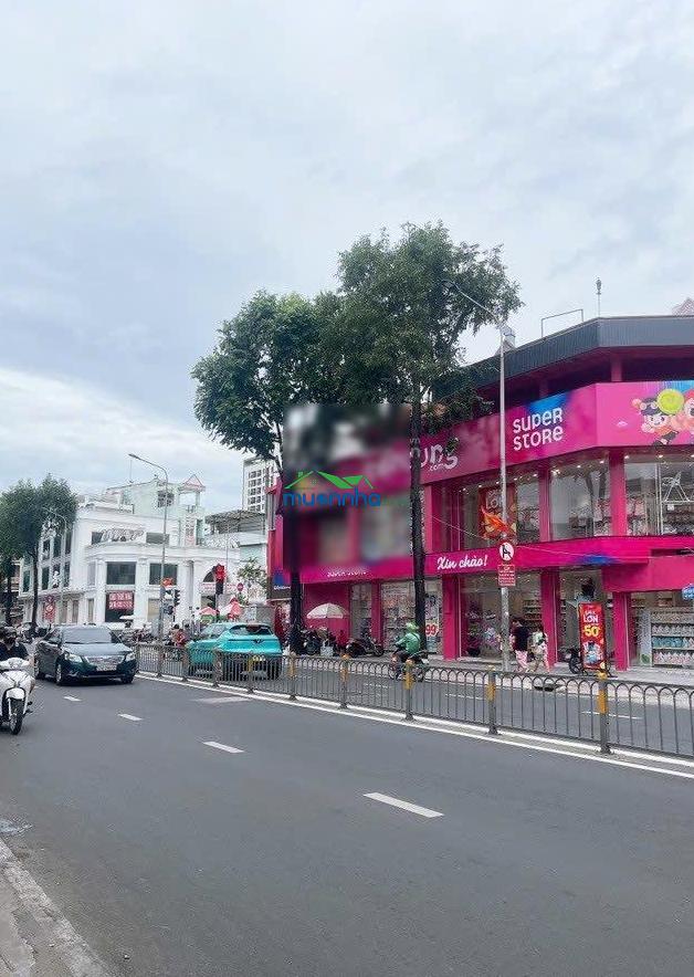 Bán nhà riêng 36m2 giá 4t gần trung tâm siêu thị trường học