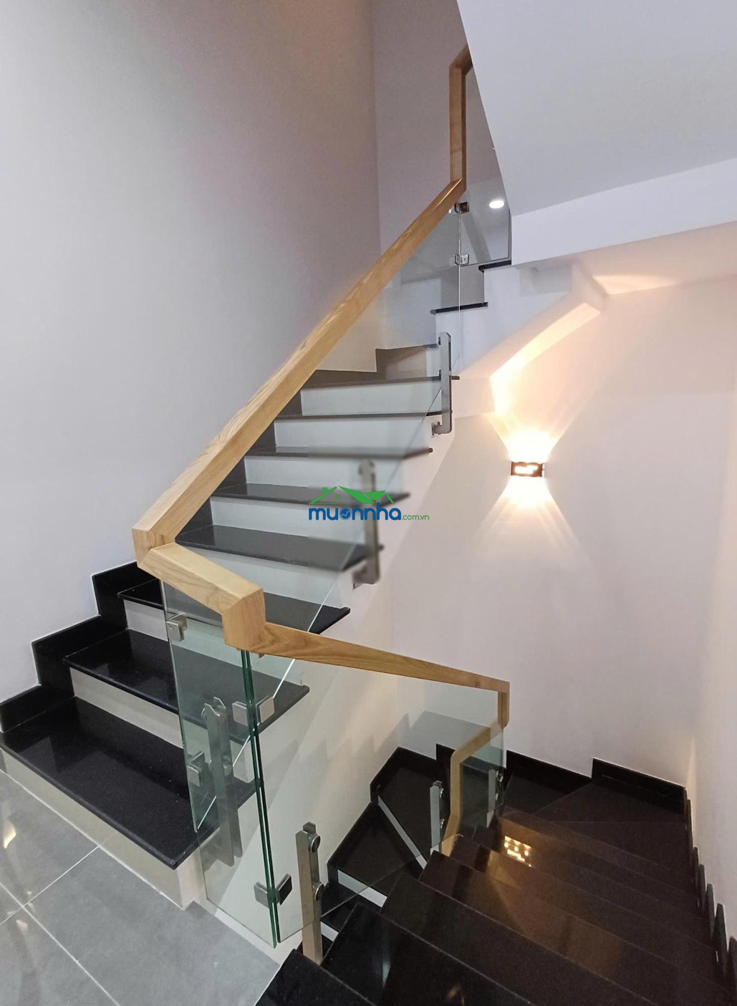 Nhà 2mt hxh tô hiệu 2 chiếc tránh nhau, không lỗi phong thủy 4 x 15m, 3.5 tầng kiên cố, dtcn 53,6m2 - 4