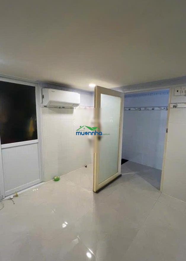 Bán nhà đẹp, giá tốt tại đường miếu bình đông