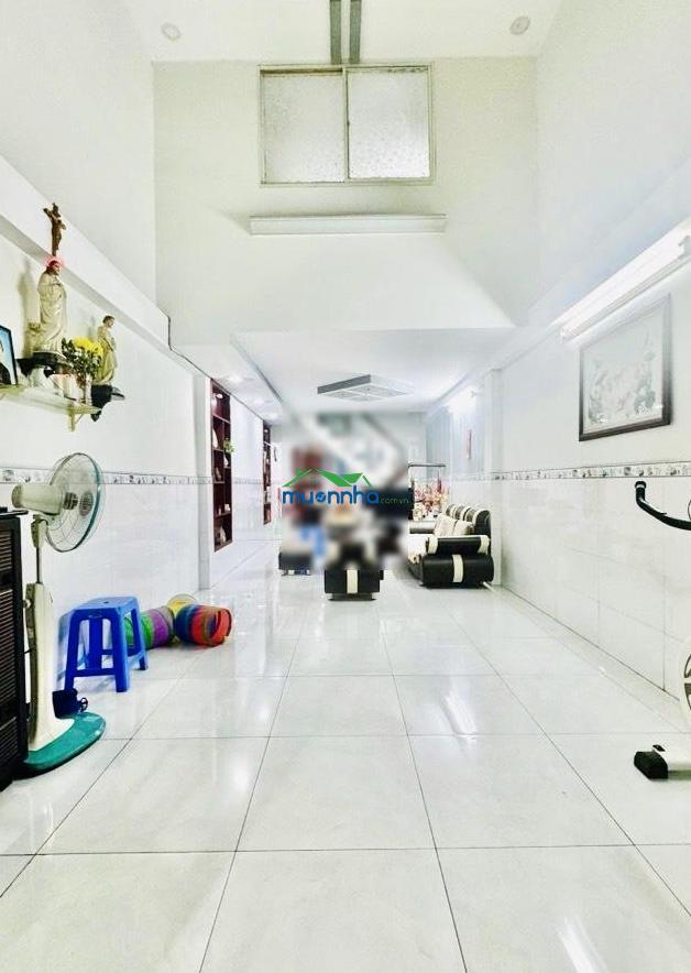 Trung tâm phú nhuận - hẻm oto - 2 tầng đúc (4pn) - 76m2 - ngay cv gia định, hồ văn huê