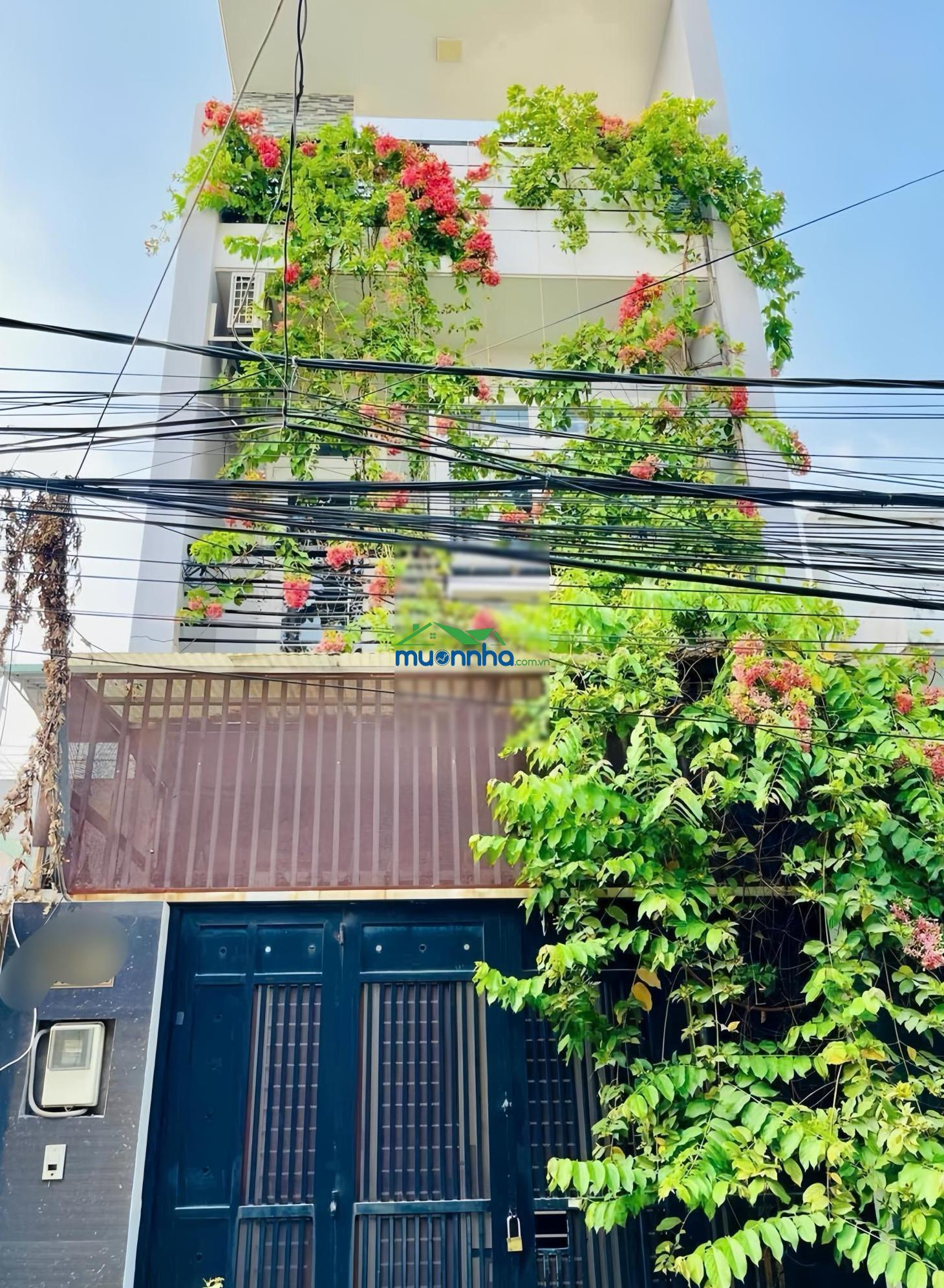 Chỉ 6.8 tỷ sở hữu nhà 3 tầng sát phạm văn đồng, ngay ngã 4 bình triệu