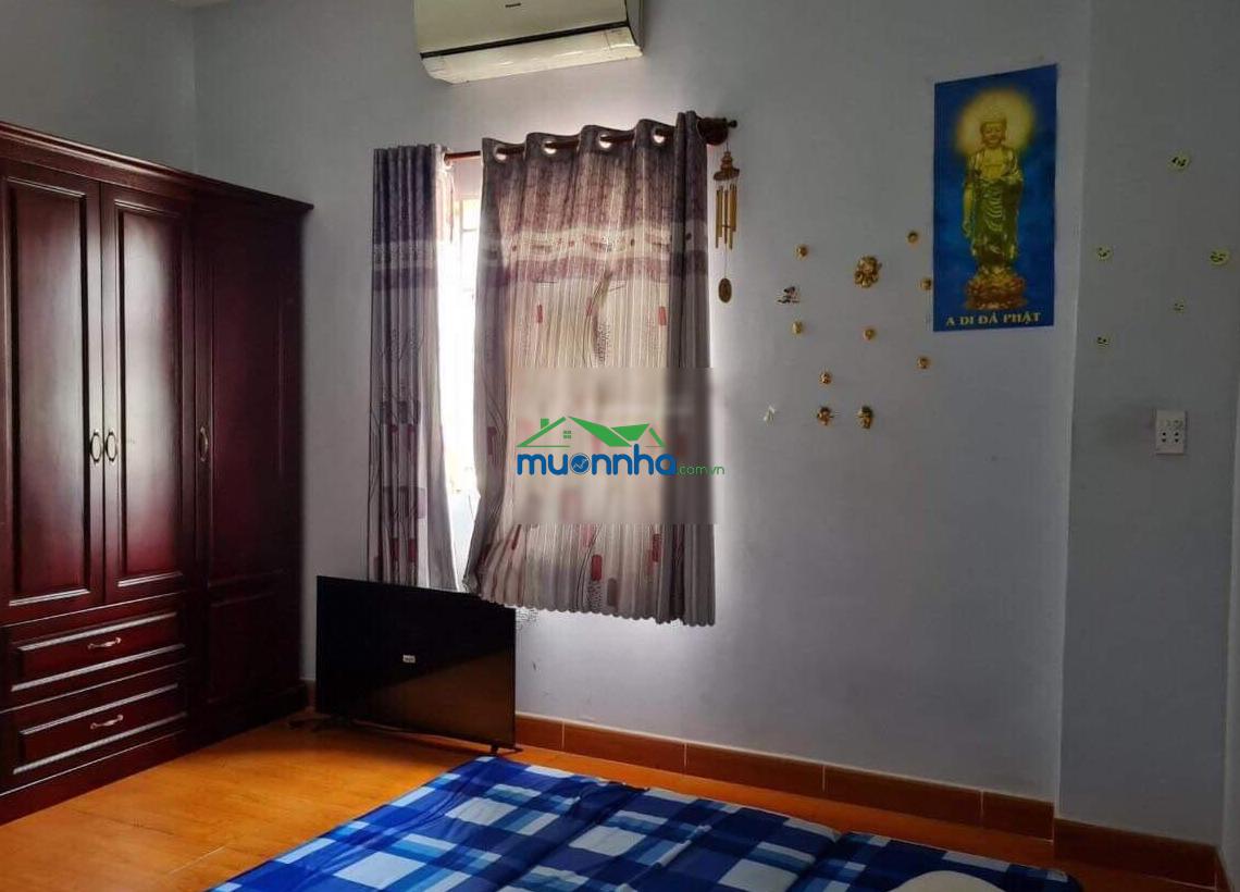 Ngay trung tâm linh chiểu - sát bên đại học ngân hàng nhà 3 tầng ngang 5.5m cn 110m2 - giá cực tốt - 4