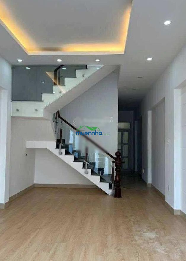 Nhà 3 tầng quận 2 đường xe hơi chỉ hơn 6 tỷ - 2