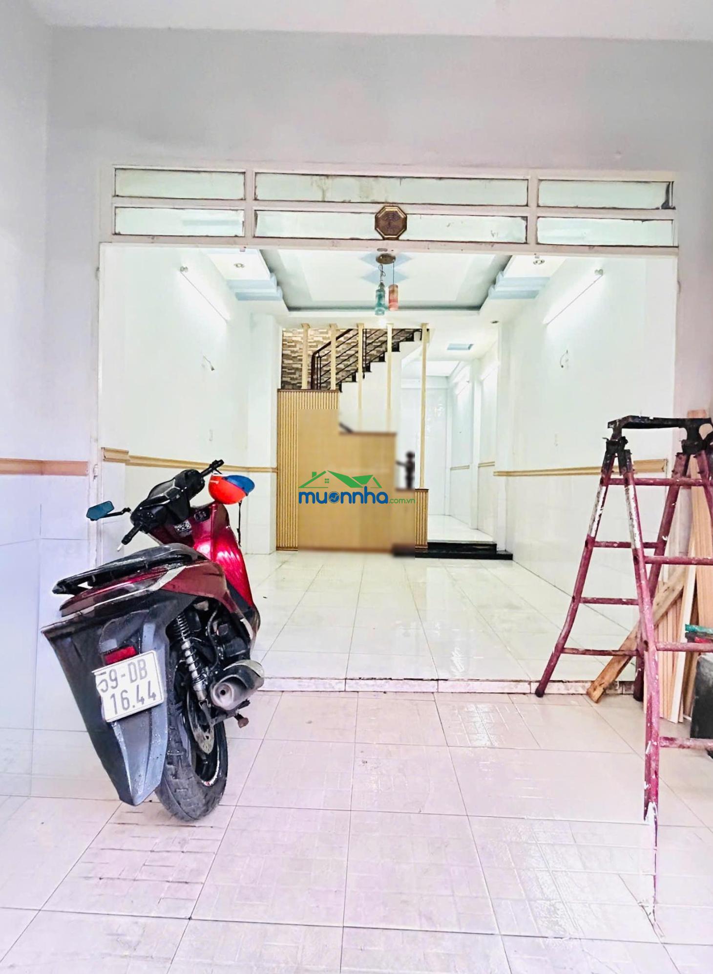 Kênh nước đen - hẽm 5m thông tứ tung - 4 x 11m - 2 tầng - tiện kinh doanh nhỏ và ở - 4