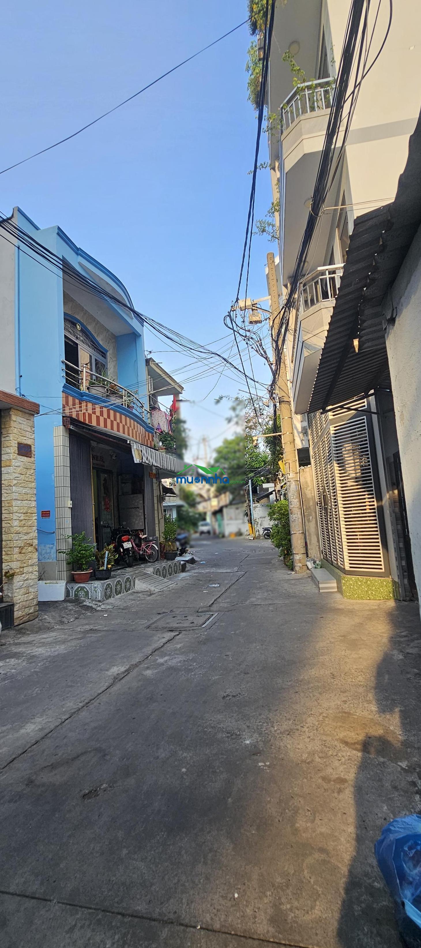 Bán nhà hẻm 8m lạc long quân, phường 3, quận 11 có 7 phòng ngủ - 4