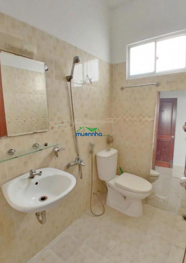 Chính chủ cần bán nhà 5 lầu đường tô hiến thành (6 x 20m) cn: 170m2 giá 32.6tỷ hxt 8m nhựa