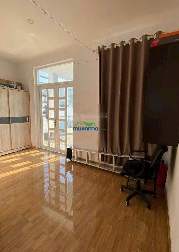 ( Quận 7) chdv dòng tiền ổn định -sát chợ phước long giá chỉ 8,39 tỷ 5x18m