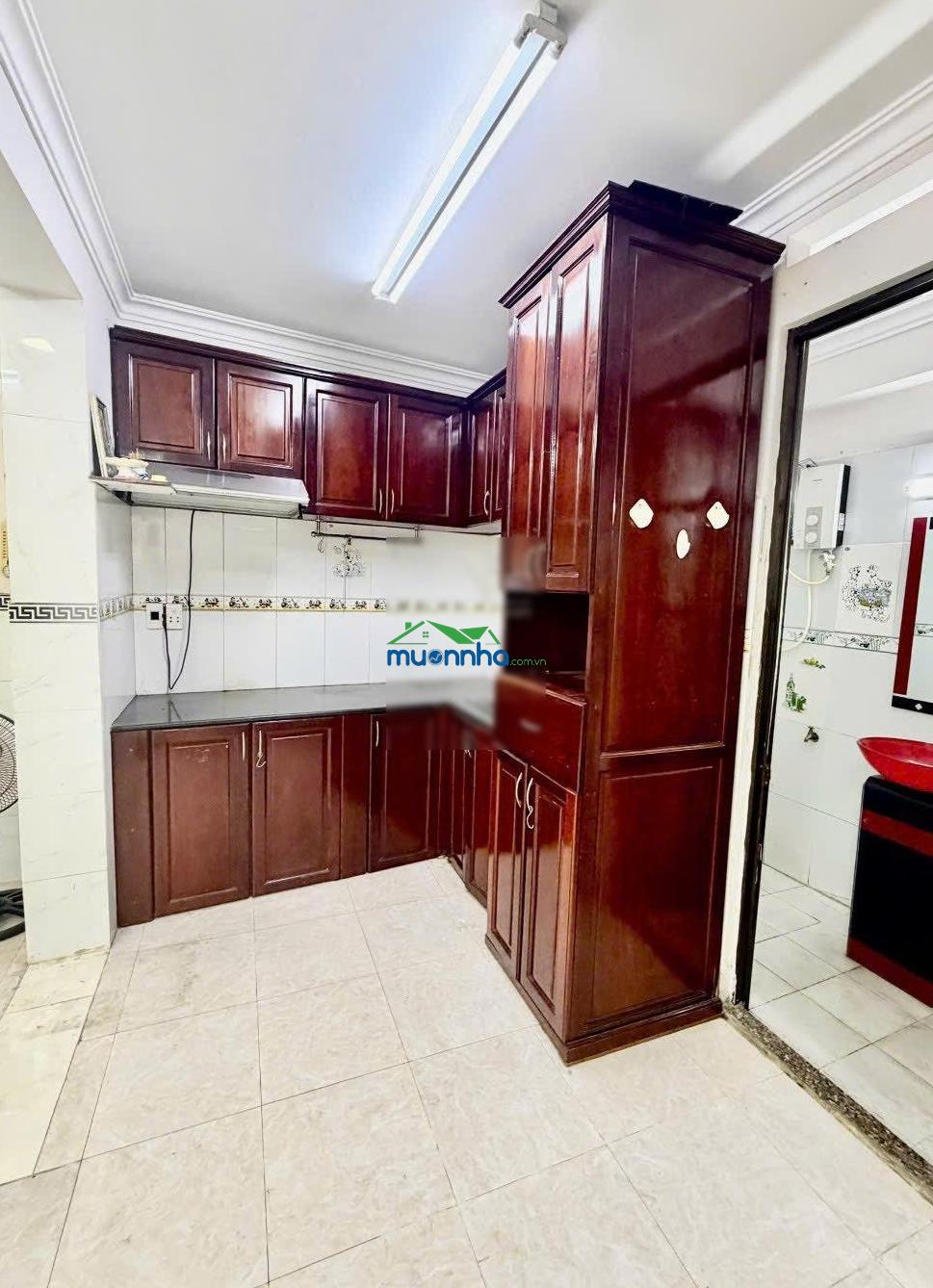 Bán nhà phan văn trị, phạm văn đồng, p11, 28m² 5 tầng btct, 4.55 tỉ lh 0705 692 *** - 4