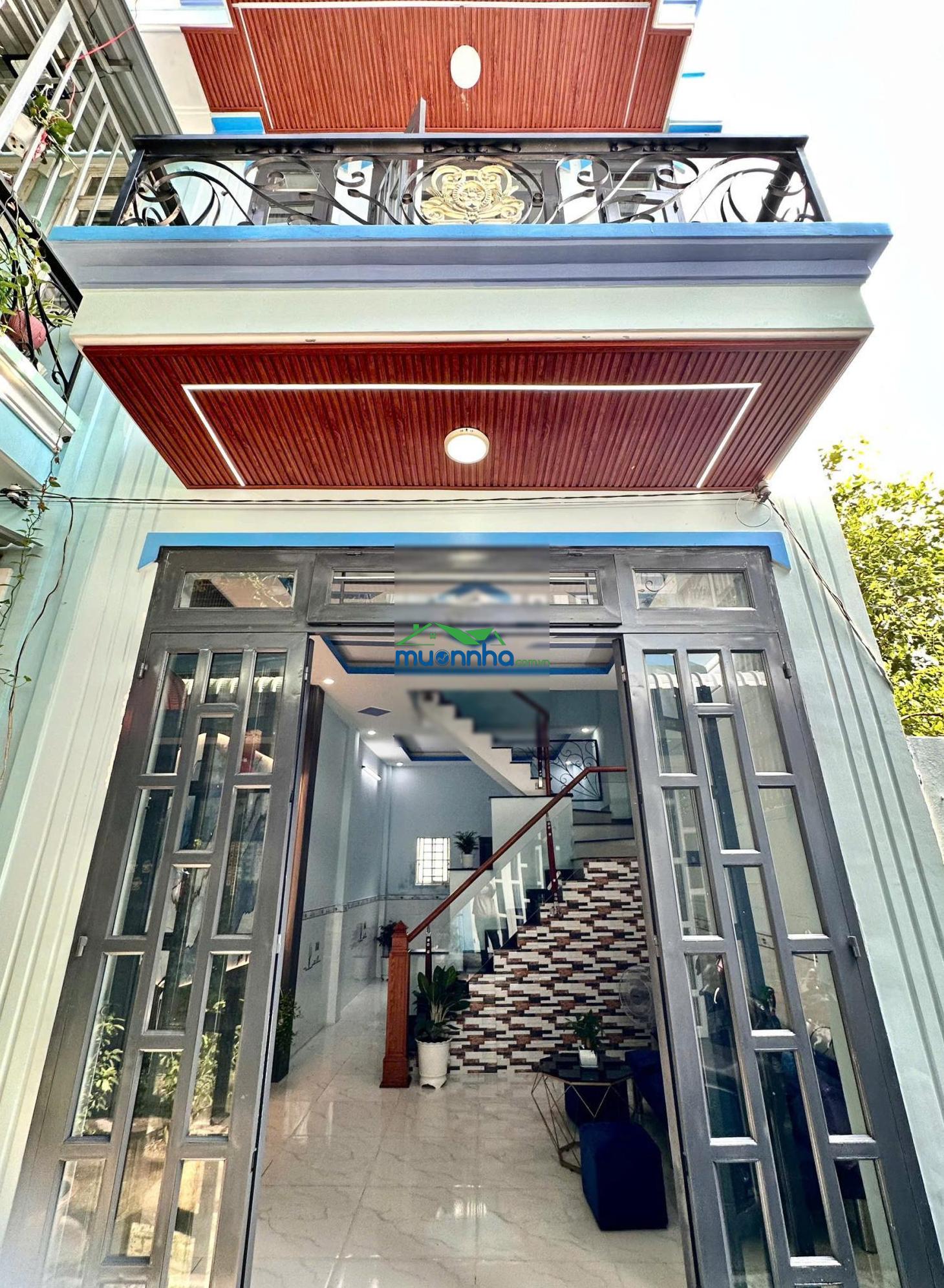 Nhà chính chủ 700tr 2pn 2wc gần chợ, kdc sổ riêng