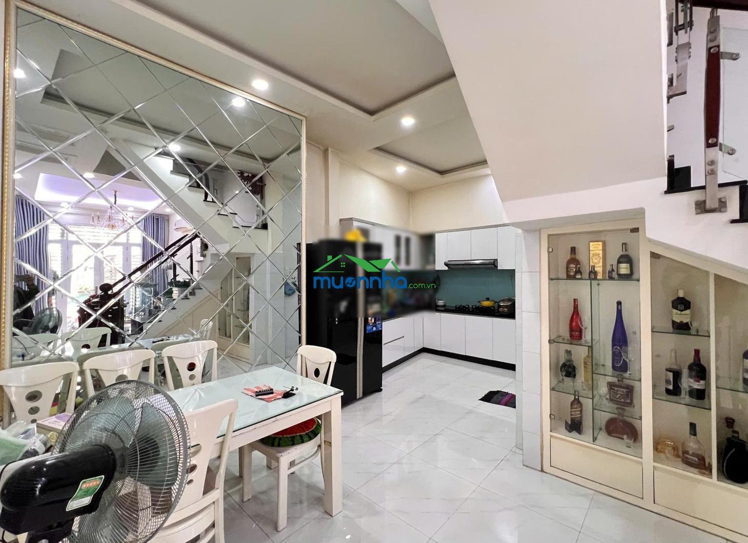 Dt: (7x11)m. sát bên q5! nhà mới đẹp 4 tấm hẻm 5m hồng bàng p16. giá: 6,45 tỷ (tl)