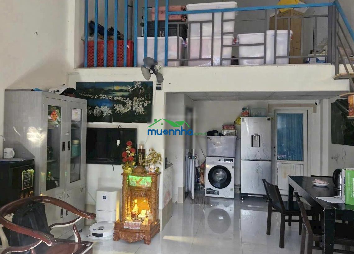 ** Bán nhà đường lý tế xuyên. phường hiệp bình linh đông cũ. hẻm nhựa xe hơi. nhà cấp 4