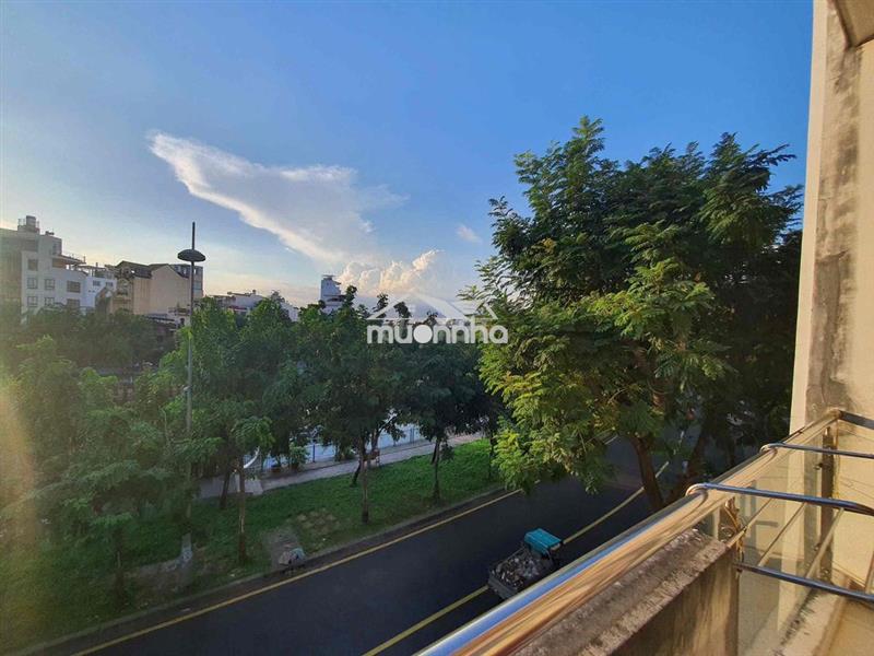 View bờ kè hoàng sa cực đẹp , full nội thất cực mới