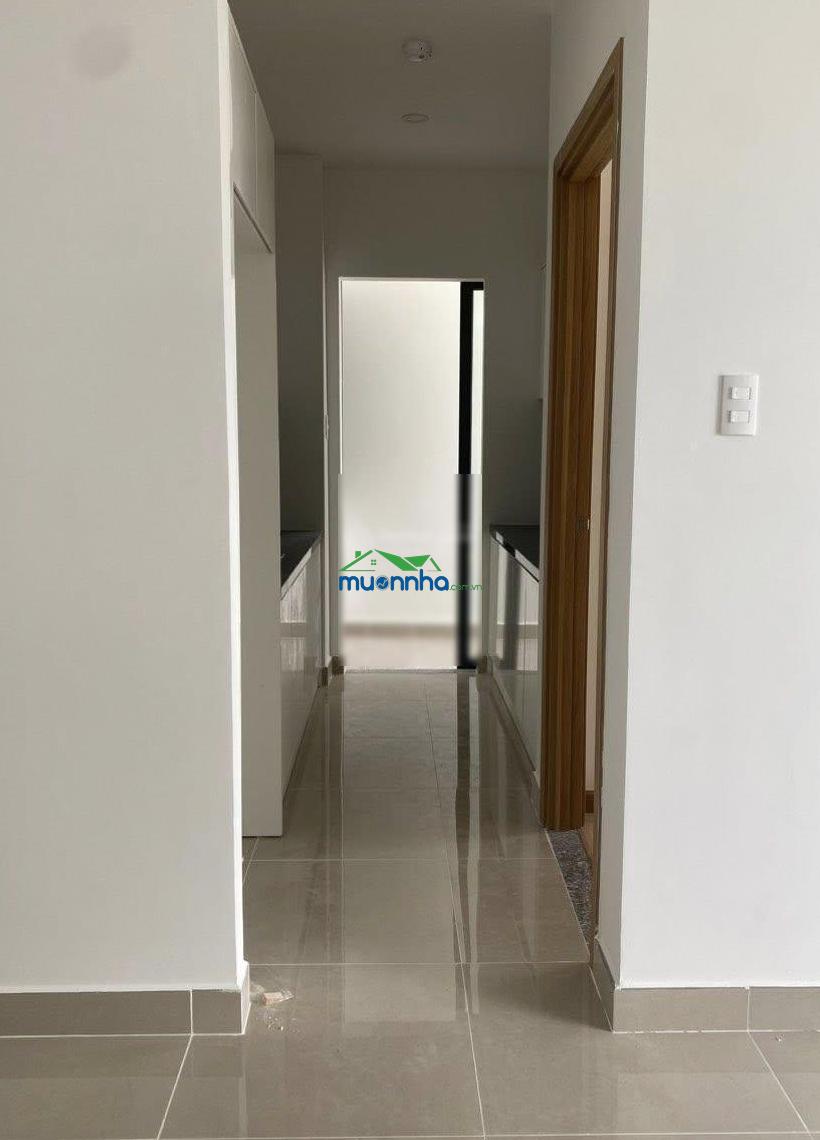 Cho thuê căn hộ 2p ngủ- 95m2, c/c tín phong 12 view giá 8tr/th